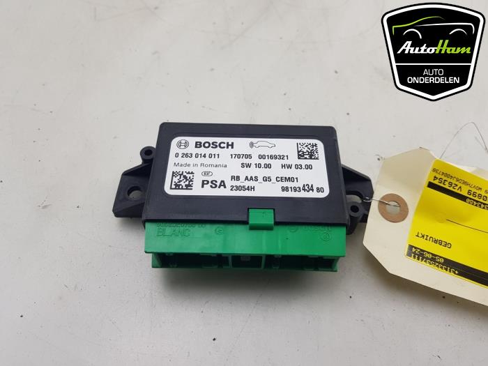 Usados Módulo PDC Opel Crossland (X) 1.2 Turbo 12V Euro 6 Precio € 40,00 Norma de margen ofrecido por AutoHam
