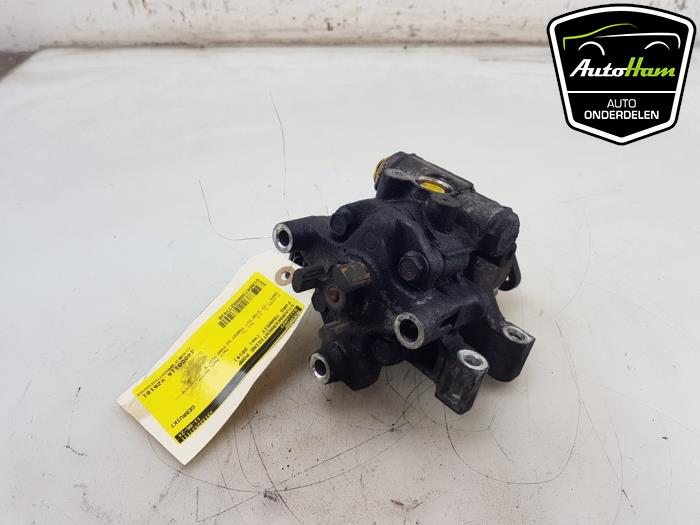 Usagé Pompe de direction Ford Transit 2.2 TDCi 16V Prix € 50,00 Règlement à la marge proposé par AutoHam