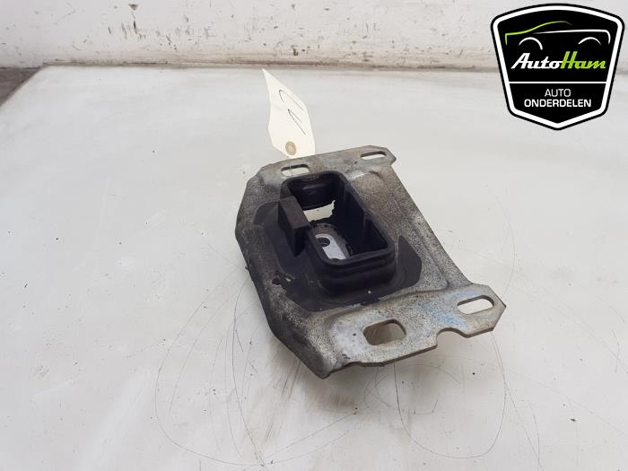 Used Engine mount Opel Combo Cargo 1.6 CDTI 100 Price € 15,00 Margin scheme offered by AutoHam