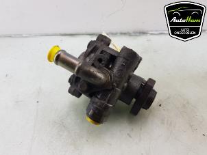 Usagé Pompe de direction Audi A3 (8L1) 1.6 Prix € 15,00 Règlement à la marge proposé par AutoHam