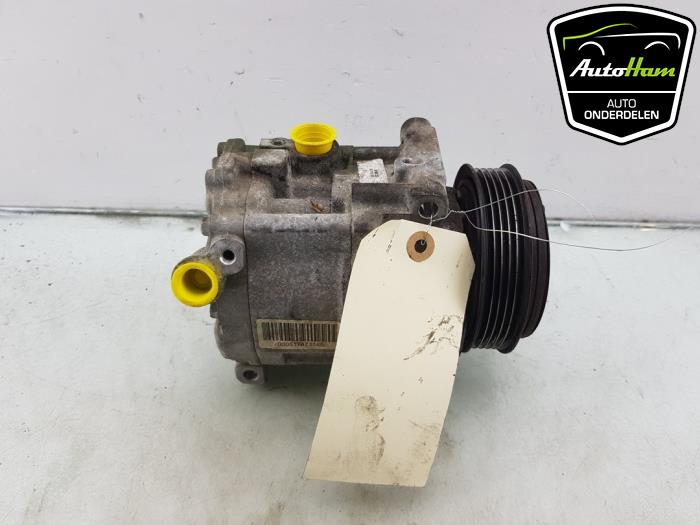 Usagé Pompe clim Fiat 500 (312) 1.4 16V Prix € 25,00 Règlement à la marge proposé par AutoHam