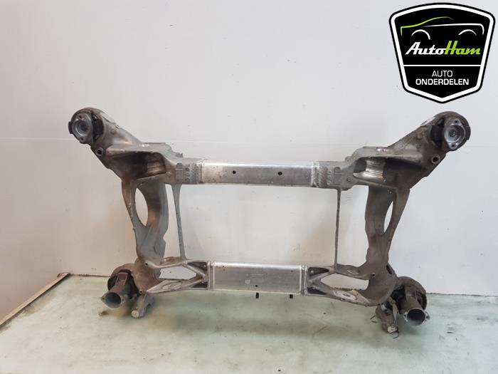 Begagnade Underram Porsche Taycan (Y1A) 4S Pris € 550,00 Marginaltabell erbjuds av AutoHam