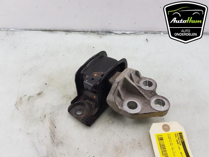 Used Engine mount Opel Adam 1.4 S 16V Turbo Price € 20,00 Margin scheme offered by AutoHam