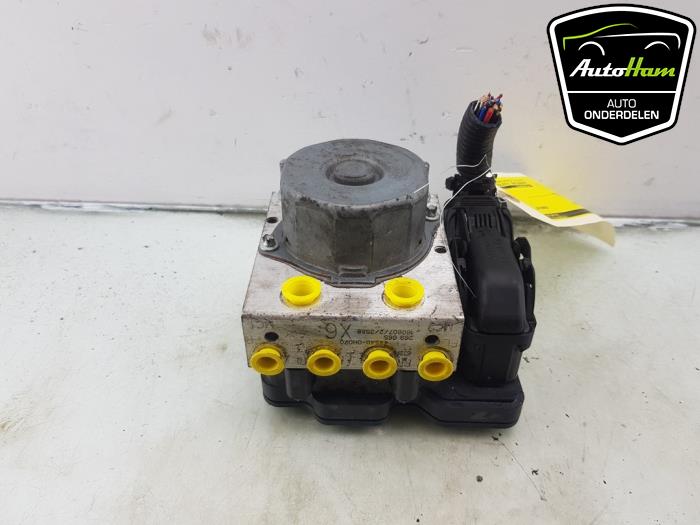 Usagé Pompe ABS Peugeot 108 1.2 VTi 12V Prix € 30,00 Règlement à la marge proposé par AutoHam