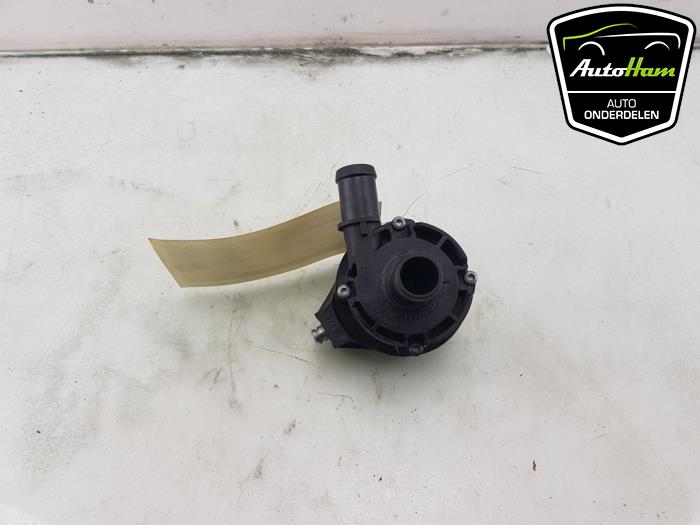 Begagnade Extra vattenpump Renault Captur I (2R) 1.3 TCE 150 16V Pris € 15,00 Marginaltabell erbjuds av AutoHam