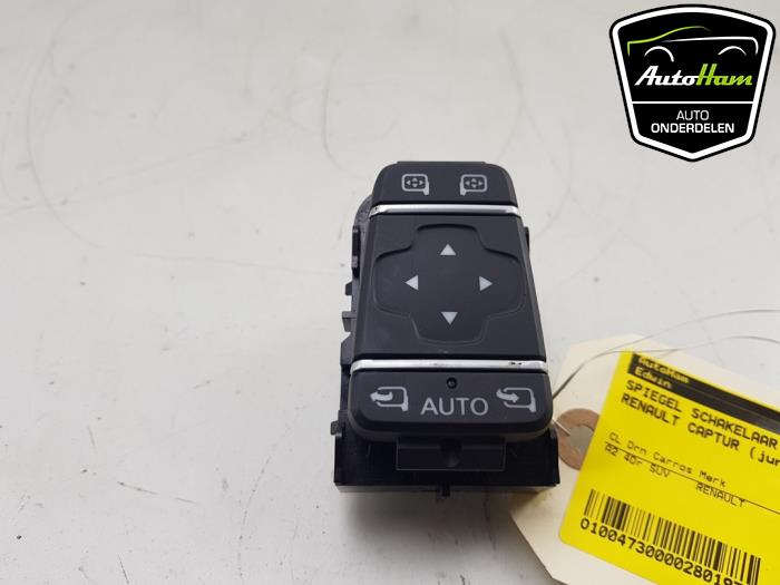 Używane Przelacznik lusterka Renault Captur I (2R) 1.3 TCE 150 16V Cena € 30,25 Z VAT oferowane przez AutoHam