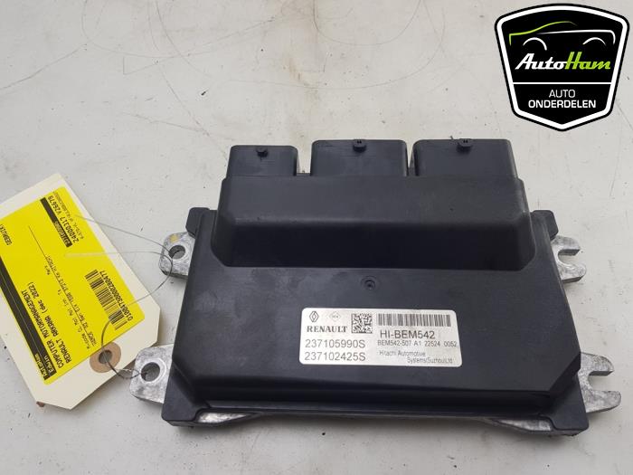Used Engine management computer Renault Arkana (RJLL) 1.6 E-Tech 145 16V Price € 70,00 Margin scheme offered by AutoHam