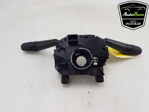 Usagé Commutateur combi colonne de direction Jeep Renegade (BU) 1.4 Multi Air 16V Prix € 95,00 Règlement à la marge proposé par AutoHam