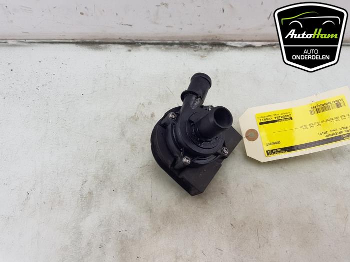 Begagnade Extra vattenpump Volkswagen Polo VI (AW1) 1.0 TSI 12V Pris € 15,00 Marginaltabell erbjuds av AutoHam