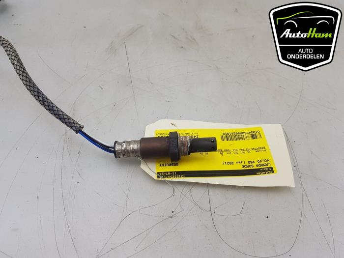 Lambda probe from a Volvo V60 II (ZW) 2.0 T6 16V Twin Engine 2021
