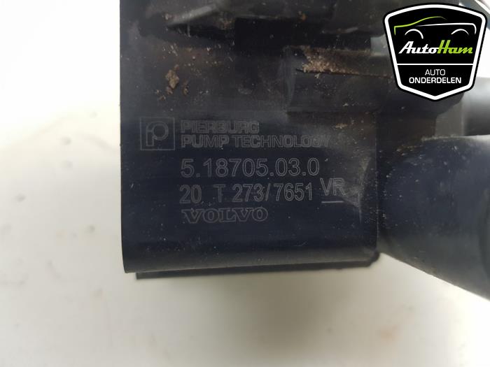 Begagnade Extra vattenpump Volvo V60 II (ZW) 2.0 T6 16V Twin Engine Pris € 25,00 Marginaltabell erbjuds av AutoHam