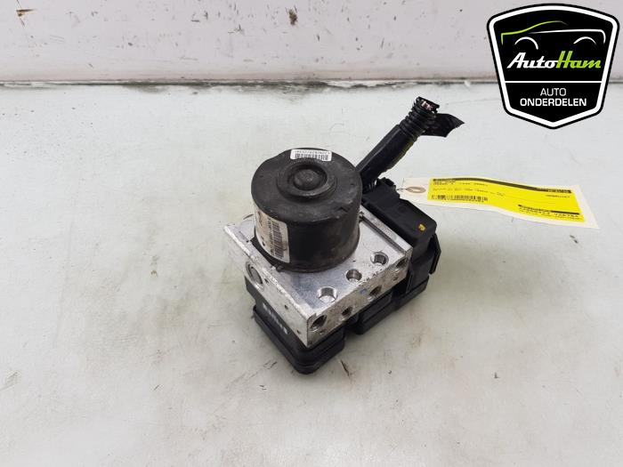 Begagnade ABS-pump Mazda 3 (BK12) 1.6i 16V Pris € 25,00 Marginaltabell erbjuds av AutoHam