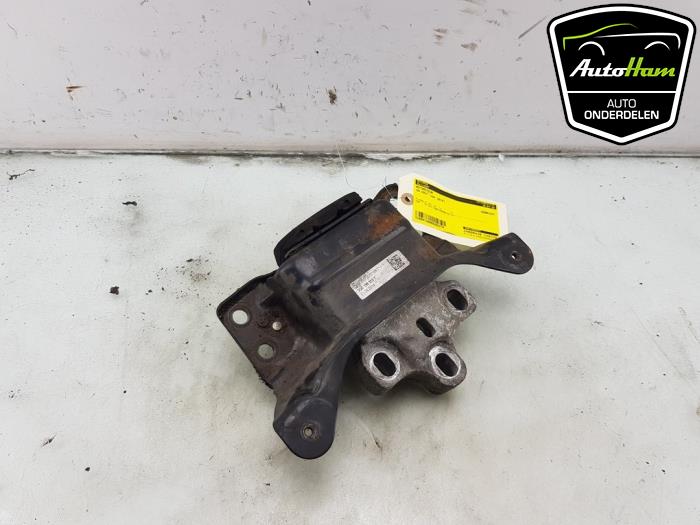 Used Engine mount Volkswagen Golf VII (AUA) 2.0 GTD 16V Price € 20,00 Margin scheme offered by AutoHam