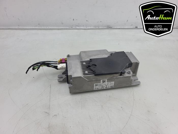 Używane Modul DAB BMW 1 serie (F40) 118i 1.5 TwinPower 12V Cena € 150,00 Procedura marży oferowane przez AutoHam