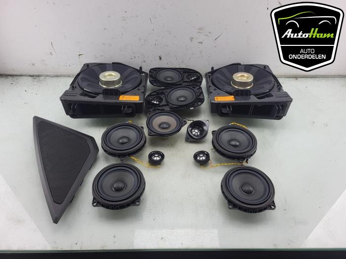 Używane Glosnik BMW 1 serie (F40) 118i 1.5 TwinPower 12V Cena na żądanie oferowane przez AutoHam