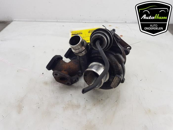 Usagé Turbo Opel Vivaro 2.0 CDTI Prix € 175,00 Règlement à la marge proposé par AutoHam