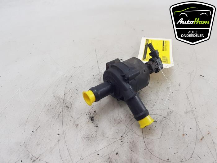 Begagnade Extra vattenpump Opel Astra K 1.2 Turbo 12V Pris € 50,00 Marginaltabell erbjuds av AutoHam