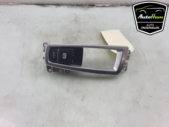 Gebrauchte Handbremse Schalter BMW 5 serie Touring (F11) 520d 16V Preis € 30,00 Margenregelung angeboten von AutoHam