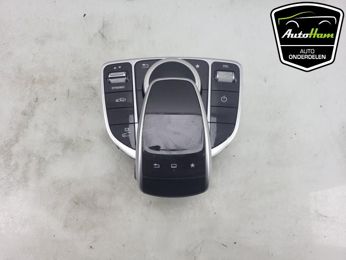 Używane Przycisk I-Drive Mercedes C (W205) C-350 e 2.0 16V Cena € 95,00 Procedura marży oferowane przez AutoHam