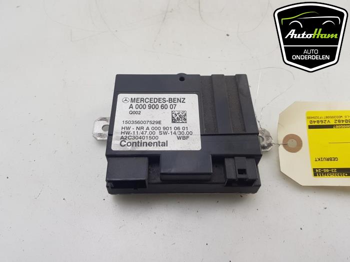 Usagé Module pompe carburant Mercedes C-Klasse AMG (W205) C-63 S,Edition 1 AMG 4.0 V8 Biturbo Prix € 15,00 Règlement à la marge proposé par AutoHam