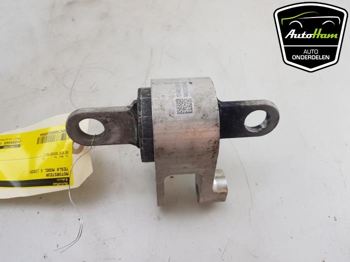 Tesla Rear Engine Mount Engine mount Tesla Model S P100D - 113468200C - AutoHam
