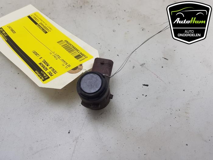 Gebrauchte PDC Sensor Tesla Model S P100D Preis € 30,00 Margenregelung angeboten von AutoHam