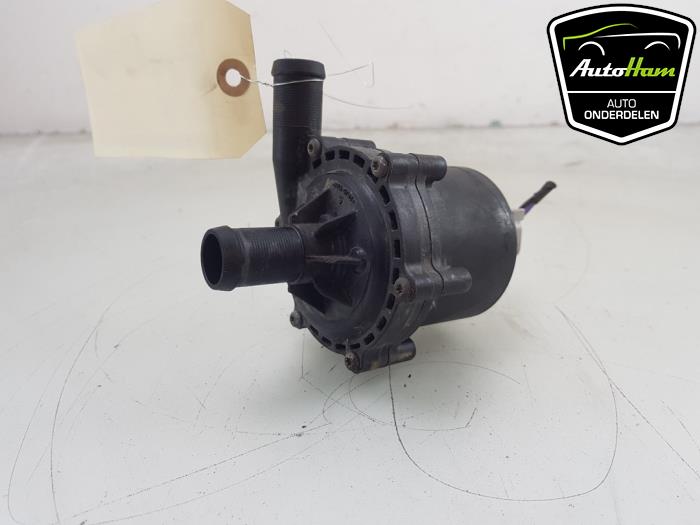 Begagnade Extra vattenpump Tesla Model S P100D Pris € 40,00 Marginaltabell erbjuds av AutoHam