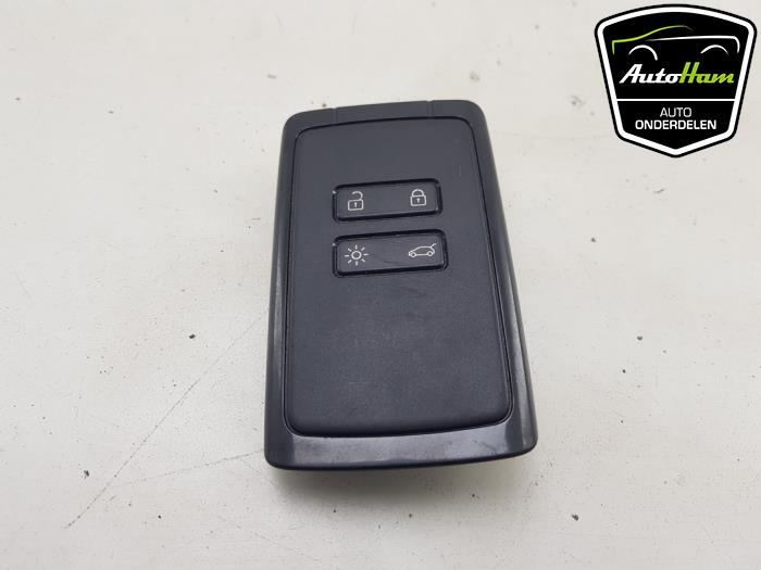 Używane Klucz Renault Megane IV (RFBB) 1.2 Energy TCE 100 Cena na żądanie oferowane przez AutoHam