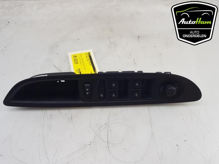Usados Interruptor de ventanilla eléctrica Opel Mokka/Mokka X 1.4 Turbo 16V 4x2 Precio € 30,00 Norma de margen ofrecido por AutoHam
