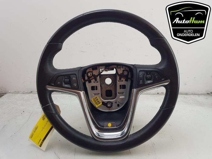 Begagnade Ratt Opel Mokka/Mokka X 1.4 Turbo 16V 4x2 Pris € 75,00 Marginaltabell erbjuds av AutoHam