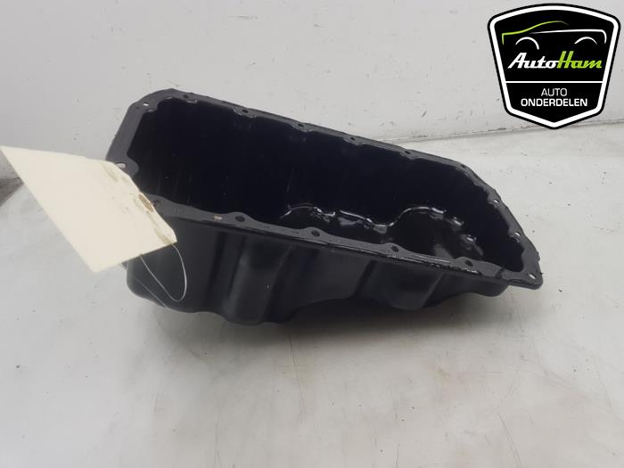 Usagé Couvercle carter BMW 1 serie (F21) 114i 1.6 16V Prix € 25,00 Règlement à la marge proposé par AutoHam