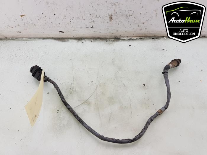 Lambda probe from a Skoda Octavia Combi (5EAC) 2.0 TDI GreenTec 16V 2013