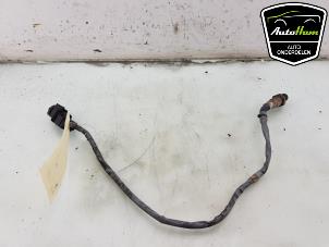 Lambda probe from a Skoda Octavia Combi (5EAC) 2.0 TDI GreenTec 16V 2013