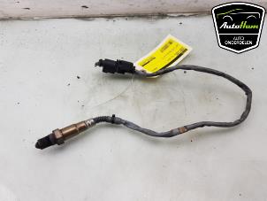 Lambda probe from a Skoda Octavia Combi (5EAC) 2.0 TDI GreenTec 16V 2013