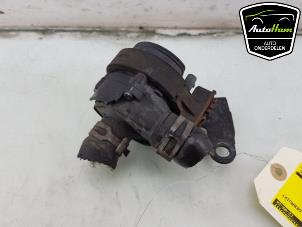 Usados Bomba de agua Skoda Octavia Combi (5EAC) 2.0 TDI GreenTec 16V Precio € 20,00 Norma de margen ofrecido por AutoHam