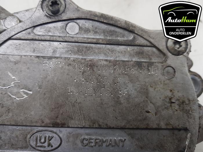 Brake servo vacuum pump BMW 1 serie 120i 16V - 7542498 N46B20B Steel