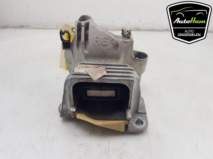 Used Engine mount Renault Scénic III (JZ) 2.0 16V CVT Price € 30,00 Margin scheme offered by AutoHam