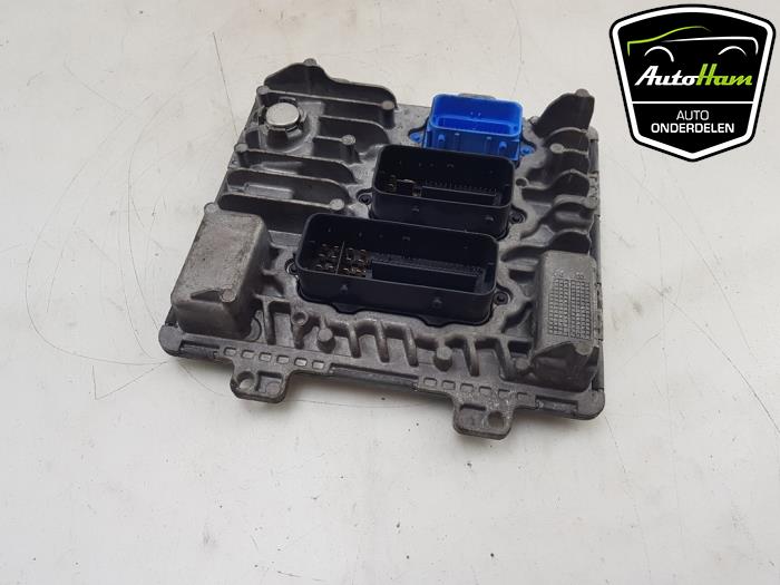 Engine management computer from a Opel Astra K 1.6 CDTI 110 16V 2017