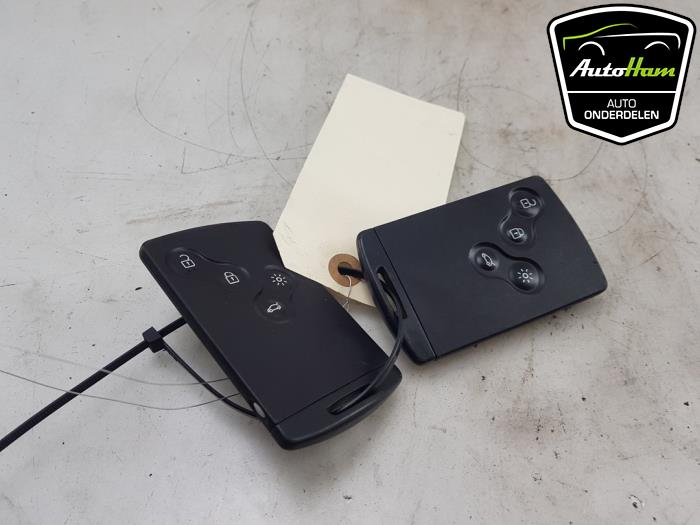 Używane Klucz Renault Scénic III (JZ) 2.0 16V CVT Cena € 40,00 Procedura marży oferowane przez AutoHam