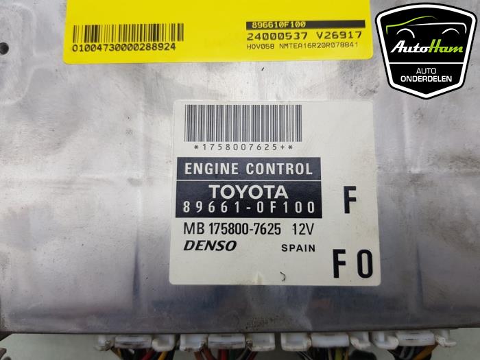 Engine management computer from a Toyota Corolla Verso (R10/11) 2.2 D-4D 16V 2007