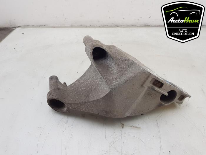 Used Engine mount Opel Astra K 1.0 SIDI Turbo 12V Price € 15,00 Margin scheme offered by AutoHam