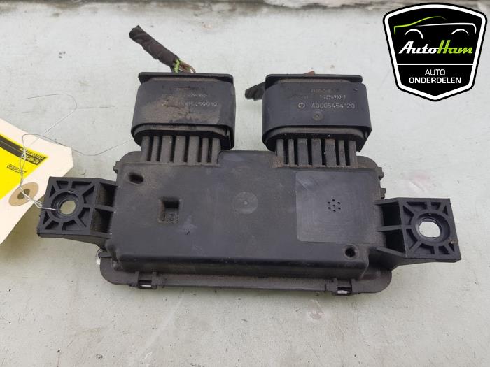 Usagé Module pompe carburant Mercedes CLA (118.3) 1.3 CLA-180 Turbo 16V Prix € 25,00 Règlement à la marge proposé par AutoHam