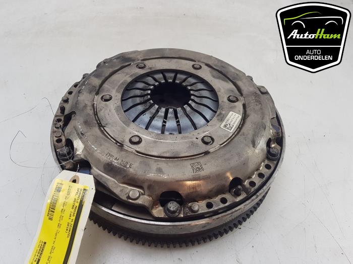 Gebrauchte Doppelte Masse Schwungrad Opel Astra K 1.4 Turbo 16V Preis € 150,00 Margenregelung angeboten von AutoHam