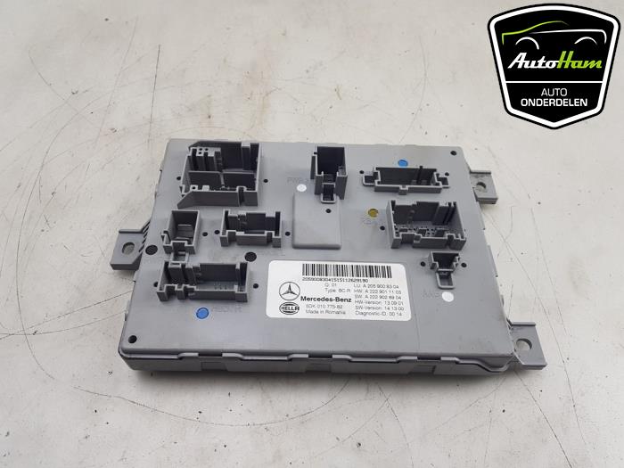 Używane Modul Comfort Mercedes C (W205) C-350 e 2.0 16V Cena € 65,00 Procedura marży oferowane przez AutoHam