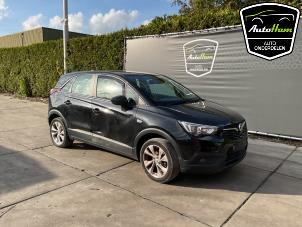 Usados Carrocería delantera completa Opel Crossland (X) 1.2 Turbo 12V Precio de solicitud ofrecido por AutoHam