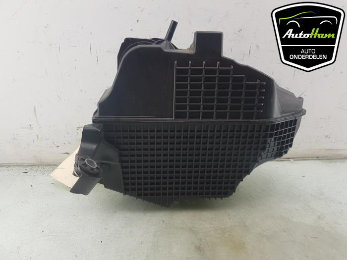 Begagnade Luftfilterhus Renault Express 1.5 dCi 95 Pris € 30,00 Marginaltabell erbjuds av AutoHam