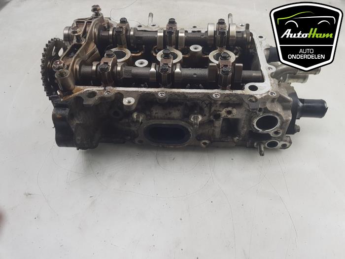 Używane Glowica cylindra Peugeot 108 1.0 12V Cena € 175,00 Procedura marży oferowane przez AutoHam
