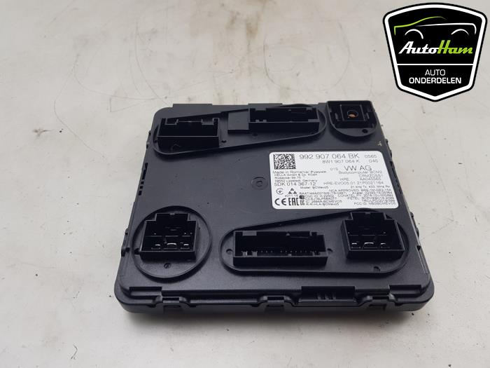 Gebrauchte Steuergerät Body Control Porsche Taycan (Y1A) 4S Preis € 225,00 Margenregelung angeboten von AutoHam