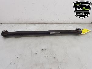 Usados Tirante de reacción derecha detrás Jeep Renegade (BU) 1.4 Multi Air 16V Precio € 30,00 Norma de margen ofrecido por AutoHam
