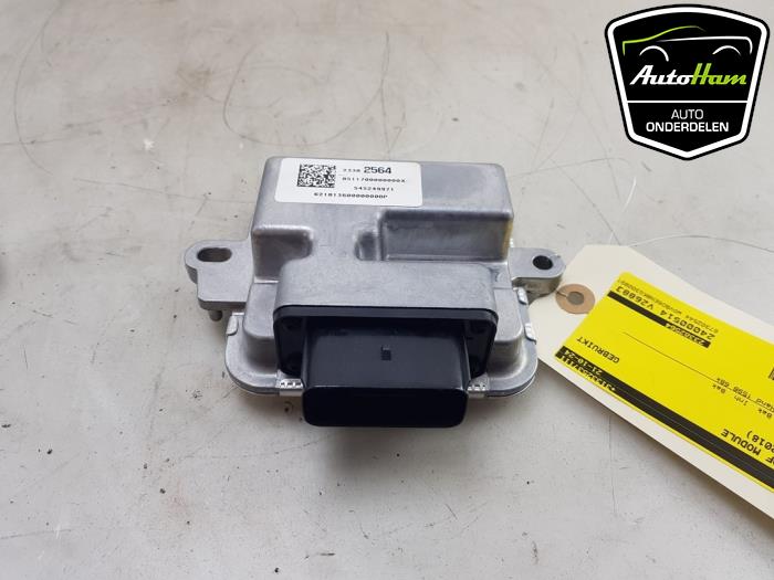 Usagé Module pompe carburant Opel Astra K 1.6 CDTI 136 16V Prix € 10,00 Règlement à la marge proposé par AutoHam